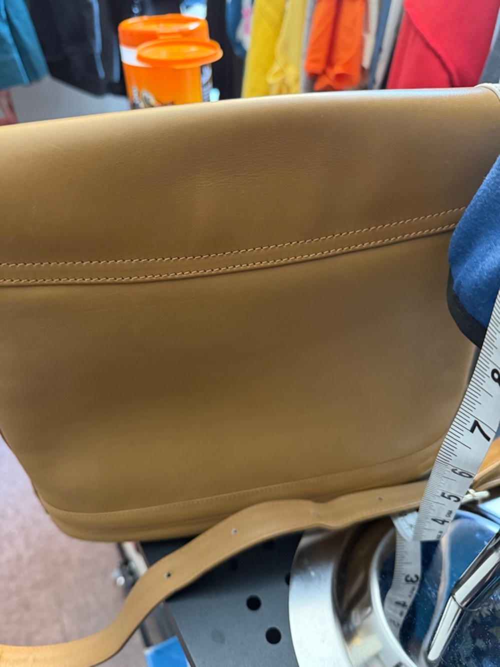 Bally Mustard & Cream Leather Crossbody Bag authentic - Picture 9 of 9